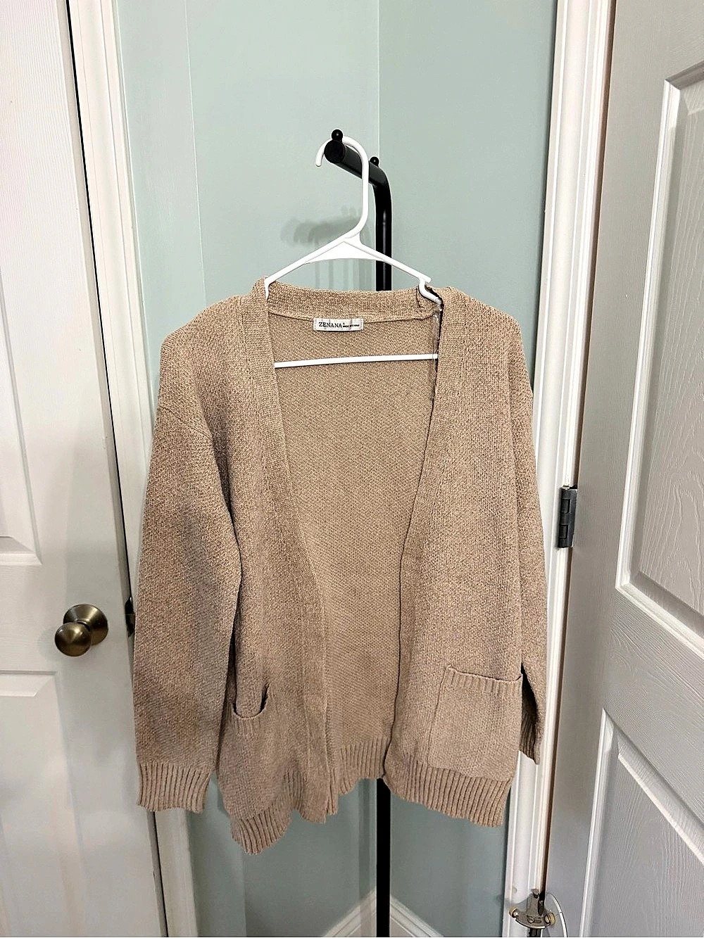 ZENANA Brown Open Front Cardigan Like New